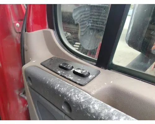 FREIGHTLINER CASCADIA 113-125 DOOR ASSEMBLY, FRONT