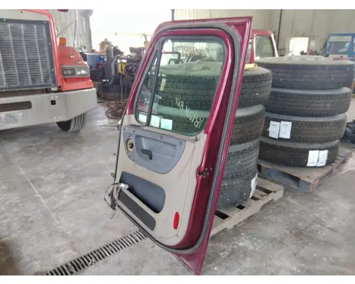 FREIGHTLINER CASCADIA 113-125 DOOR ASSEMBLY, FRONT