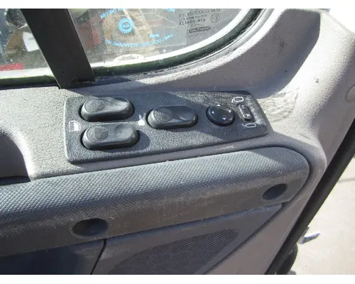 FREIGHTLINER CASCADIA 113-125 DOOR ASSEMBLY, FRONT