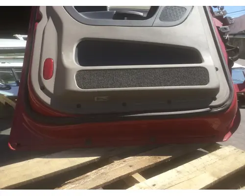 FREIGHTLINER CASCADIA 113-125 DOOR ASSEMBLY, FRONT