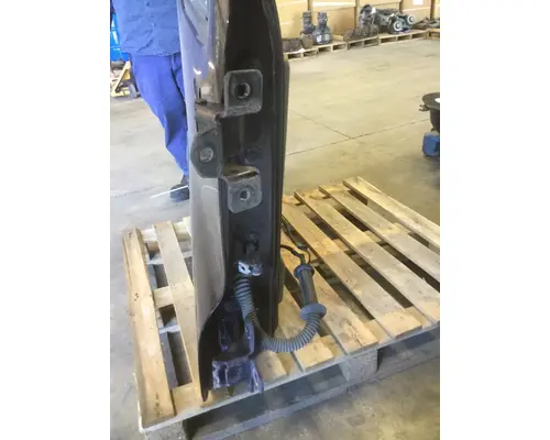 FREIGHTLINER CASCADIA 113-125 DOOR ASSEMBLY, FRONT