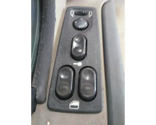 FREIGHTLINER CASCADIA 113-125 DOOR ASSEMBLY, FRONT