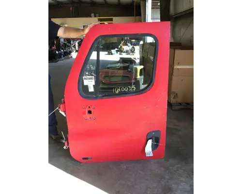 FREIGHTLINER CASCADIA 113-125 DOOR ASSEMBLY, FRONT