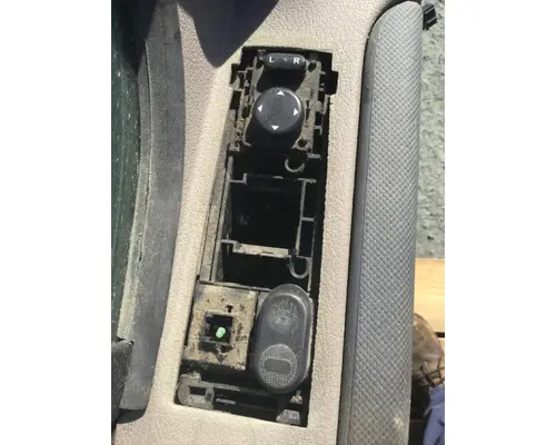 FREIGHTLINER CASCADIA 113-125 DOOR ASSEMBLY, FRONT