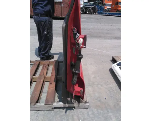 FREIGHTLINER CASCADIA 113-125 DOOR ASSEMBLY, FRONT