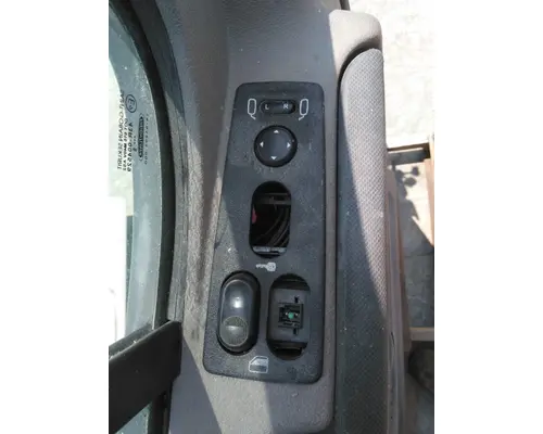 FREIGHTLINER CASCADIA 113-125 DOOR ASSEMBLY, FRONT