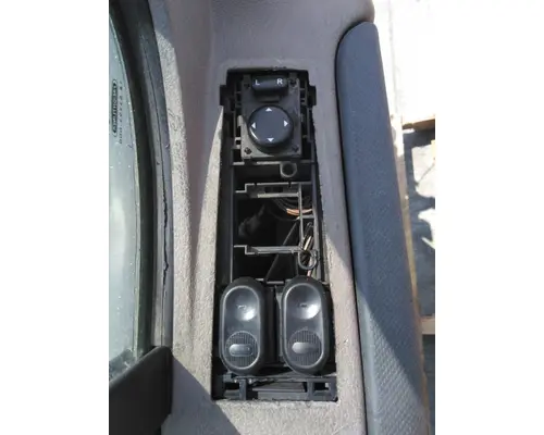 FREIGHTLINER CASCADIA 113-125 DOOR ASSEMBLY, FRONT