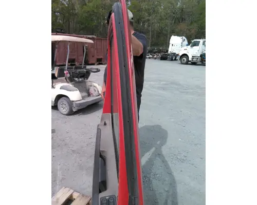 FREIGHTLINER CASCADIA 113-125 DOOR ASSEMBLY, FRONT