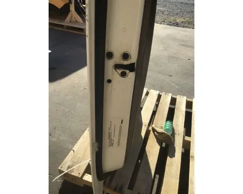 FREIGHTLINER CASCADIA 113-125 DOOR ASSEMBLY, FRONT