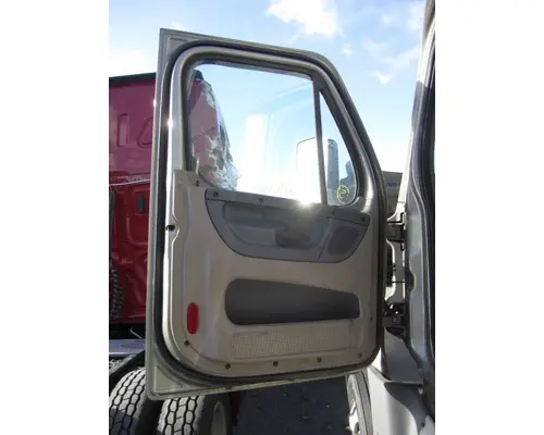 FREIGHTLINER CASCADIA 113-125 DOOR ASSEMBLY, FRONT