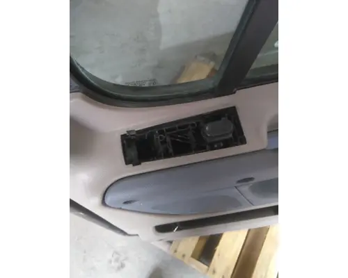 FREIGHTLINER CASCADIA 113-125 DOOR ASSEMBLY, FRONT