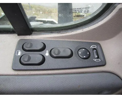 FREIGHTLINER CASCADIA 113-125 DOOR ASSEMBLY, FRONT