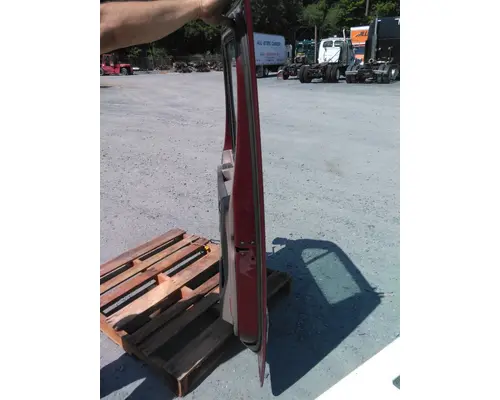 FREIGHTLINER CASCADIA 113-125 DOOR ASSEMBLY, FRONT