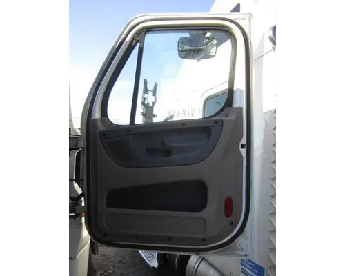 FREIGHTLINER CASCADIA 113-125 DOOR ASSEMBLY, FRONT