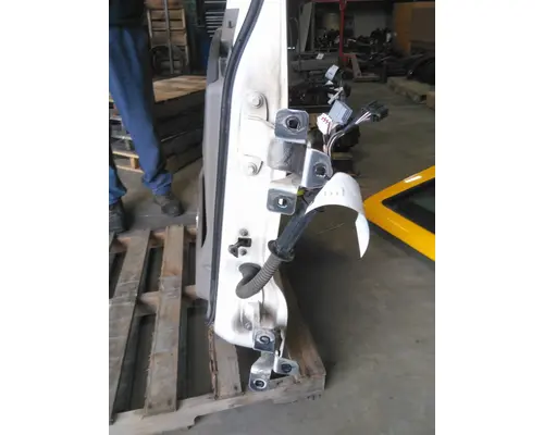 FREIGHTLINER CASCADIA 113-125 DOOR ASSEMBLY, FRONT