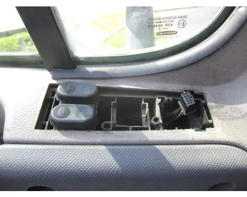 FREIGHTLINER CASCADIA 113-125 DOOR ASSEMBLY, FRONT