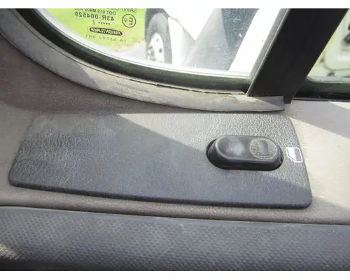 FREIGHTLINER CASCADIA 113-125 DOOR ASSEMBLY, FRONT