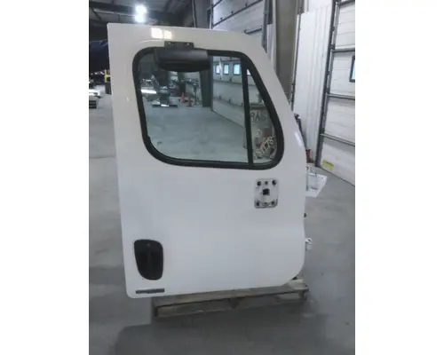 FREIGHTLINER CASCADIA 113-125 DOOR ASSEMBLY, FRONT