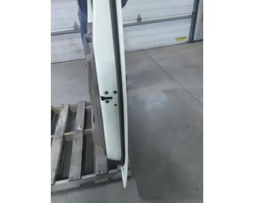 FREIGHTLINER CASCADIA 113-125 DOOR ASSEMBLY, FRONT