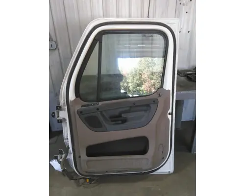 FREIGHTLINER CASCADIA 113-125 DOOR ASSEMBLY, FRONT