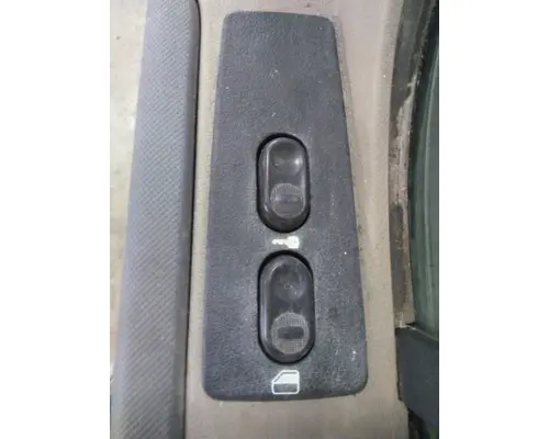 FREIGHTLINER CASCADIA 113-125 DOOR ASSEMBLY, FRONT