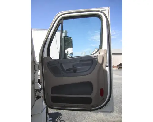 FREIGHTLINER CASCADIA 113-125 DOOR ASSEMBLY, FRONT