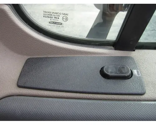 FREIGHTLINER CASCADIA 113-125 DOOR ASSEMBLY, FRONT