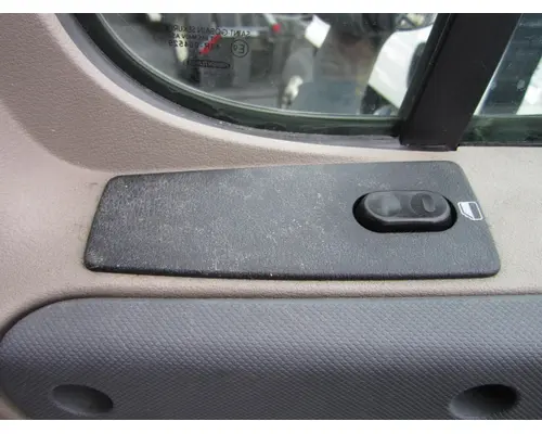 FREIGHTLINER CASCADIA 113-125 DOOR ASSEMBLY, FRONT