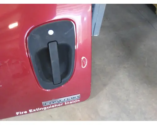 FREIGHTLINER CASCADIA 113-125 DOOR ASSEMBLY, FRONT