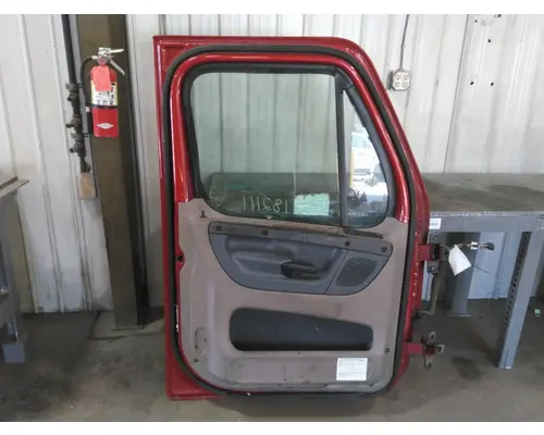FREIGHTLINER CASCADIA 113-125 DOOR ASSEMBLY, FRONT