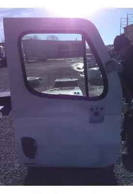 FREIGHTLINER CASCADIA 113-125 DOOR ASSEMBLY, FRONT