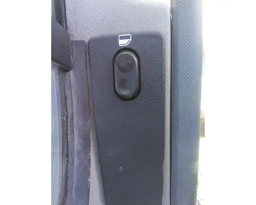 FREIGHTLINER CASCADIA 113-125 DOOR ASSEMBLY, FRONT
