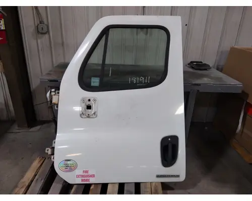 FREIGHTLINER CASCADIA 113-125 DOOR ASSEMBLY, FRONT
