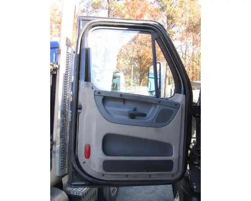 FREIGHTLINER CASCADIA 113-125 DOOR ASSEMBLY, FRONT