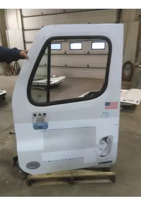 FREIGHTLINER CASCADIA 113-125 DOOR ASSEMBLY, FRONT