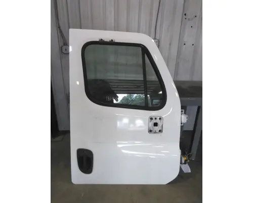 FREIGHTLINER CASCADIA 113-125 DOOR ASSEMBLY, FRONT