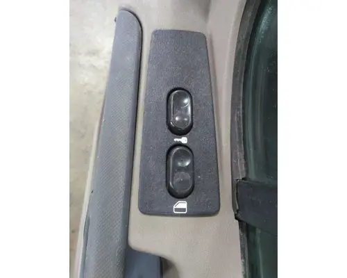 FREIGHTLINER CASCADIA 113-125 DOOR ASSEMBLY, FRONT