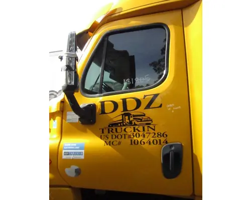 FREIGHTLINER CASCADIA 113-125 DOOR ASSEMBLY, FRONT