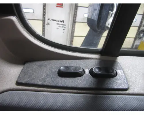 FREIGHTLINER CASCADIA 113-125 DOOR ASSEMBLY, FRONT