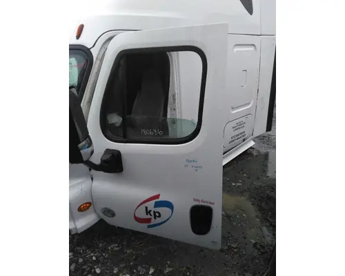 FREIGHTLINER CASCADIA 113-125 DOOR ASSEMBLY, FRONT