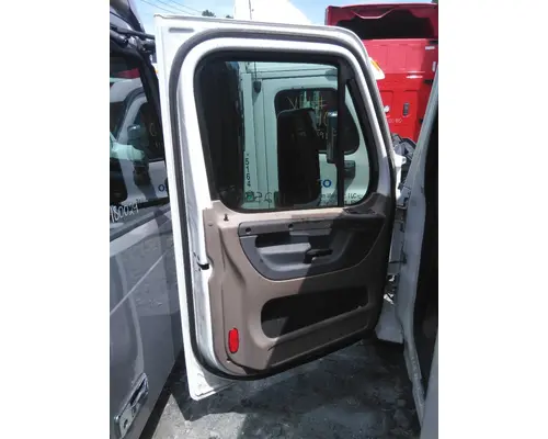 FREIGHTLINER CASCADIA 113-125 DOOR ASSEMBLY, FRONT