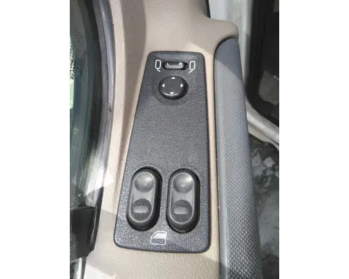 FREIGHTLINER CASCADIA 113-125 DOOR ASSEMBLY, FRONT