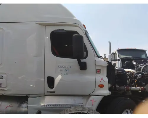 FREIGHTLINER CASCADIA 113-125 DOOR ASSEMBLY, FRONT