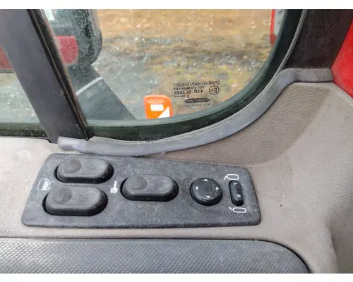 FREIGHTLINER CASCADIA 113-125 DOOR ASSEMBLY, FRONT