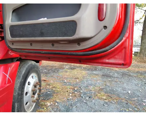 FREIGHTLINER CASCADIA 113-125 DOOR ASSEMBLY, FRONT