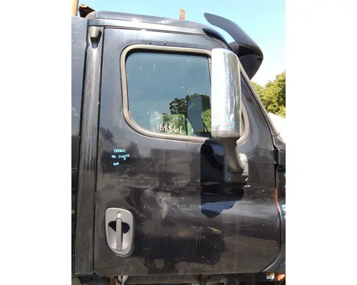 FREIGHTLINER CASCADIA 113-125 DOOR ASSEMBLY, FRONT