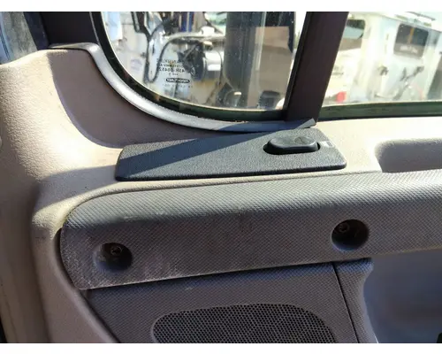 FREIGHTLINER CASCADIA 113-125 DOOR ASSEMBLY, FRONT