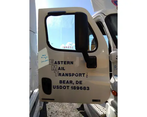 FREIGHTLINER CASCADIA 113-125 DOOR ASSEMBLY, FRONT