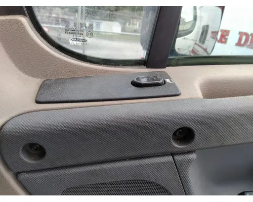 FREIGHTLINER CASCADIA 113-125 DOOR ASSEMBLY, FRONT