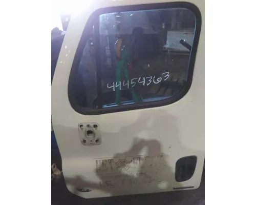 FREIGHTLINER CASCADIA 113-125 DOOR ASSEMBLY, FRONT